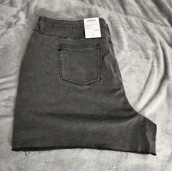 Sonoma womens. plus high rise jean cutoff shorts sz 24w nwt - Picture 2 of 2